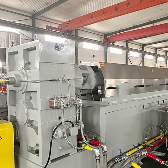 TPU Supercritical CO2 FOAMER ETERVRIONG ETERVRICE LISE Production Line