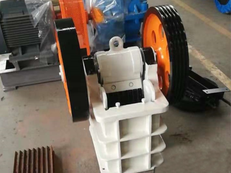 莫桑比克 PE150 × 250 颚式破碎机项目