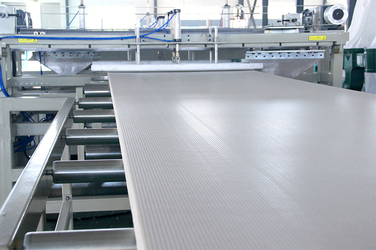 0DB34BF7-4BF9-45CA-A854-3E145297862F